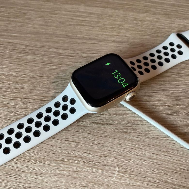 充電中のApple Watch