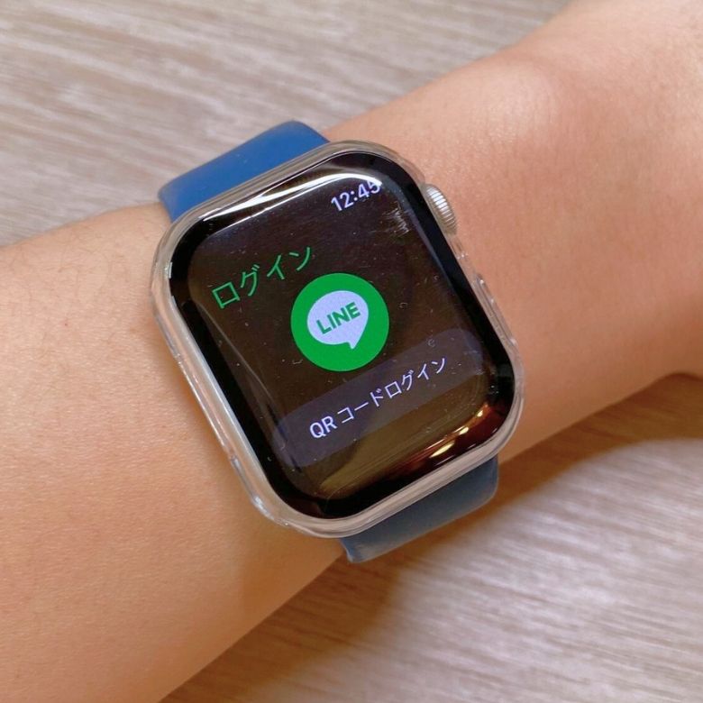 LINEのログイン画面を表示したApple Watch