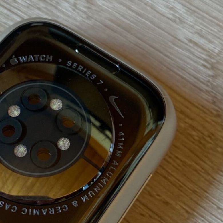 Apple Watch NIKEモデルの背面