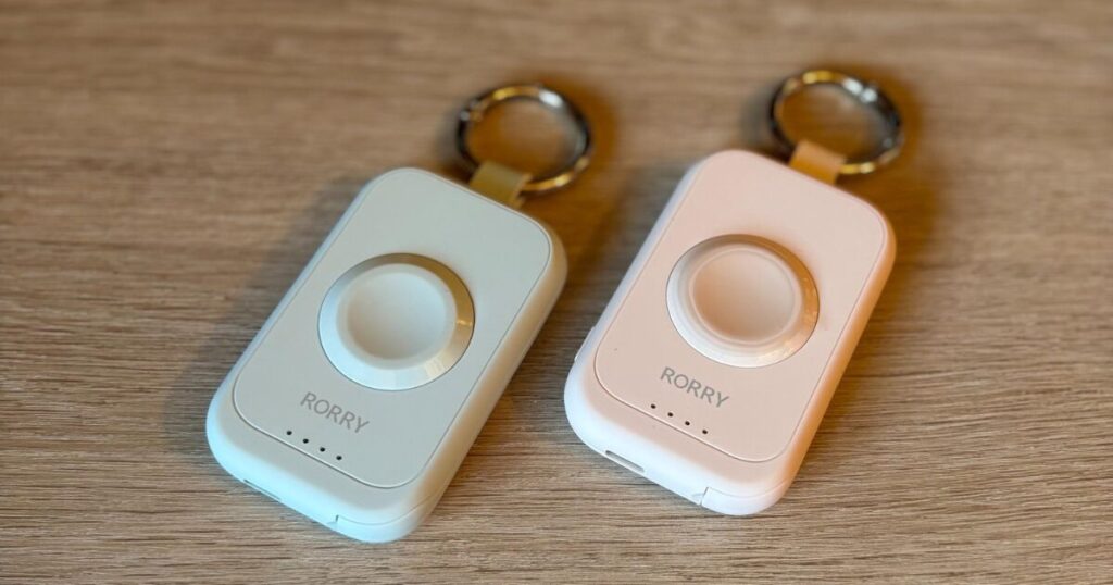 RORRYの小型モバイルバッテリー、持ち運びやすい大きさ